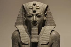 Amenhotep o Amenofis El Primer Profeta de Amón y Su Legado Religioso y Político