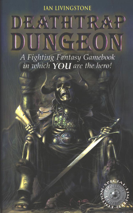 Alt (atributo ALT): Portada del libro Deathtrap Dungeon de Ian Livingstone con un esqueleto guerrero sentado en un trono oscuro, ilustración de Melvyn Grant.