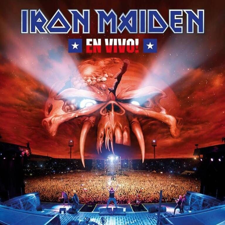 Portada del álbum en directo En Vivo! de Iron Maiden con Eddie representado como una gigantesca criatura alienígena sobre un estadio lleno de público.