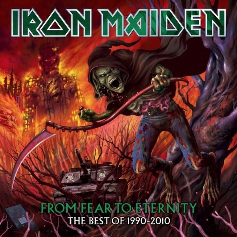 Portada del recopilatorio From Fear to Eternity: The Best of 1990–2010 de Iron Maiden con Eddie representado como una figura similar a la Muerte empuñando una guadaña.